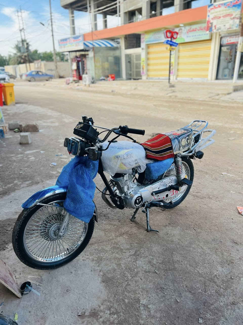 سلام عليكم تايكر البيع موديل 23 كفاله دراجه لون مميز 🤍كهربايات كله شغاله محرك نشاط فول مكان ديالى بعقوبة  تقاطع القدس ستفسار على رقم ***********
