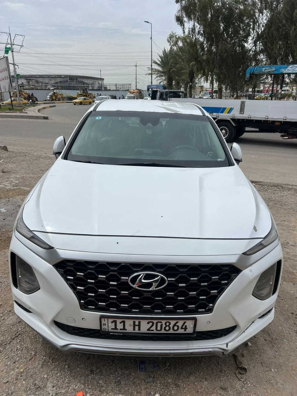 سنتافي موديل 2019
تدفئه تبريد كشنات 
بصمه تشغيل
مري شفط
السونر مرفق بلصور 
مكان بغداد شارع فلسطين 
السعر 153
***********
