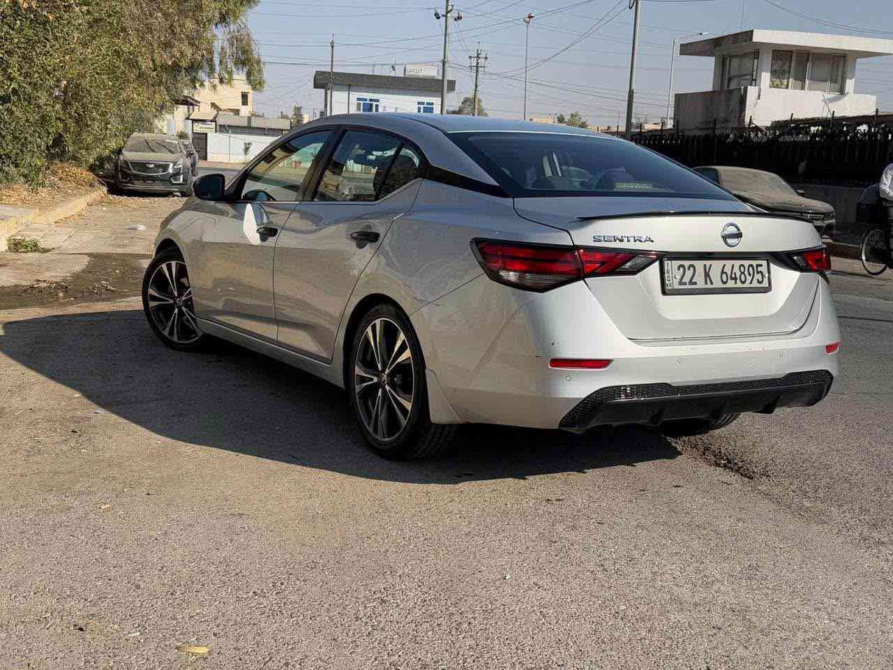 السلام  عليكم

نيسان سنترا  2020

مواصفات تحديد سرعة

تحديد مسار شارع

حاساسات امامي وخلفي

كاميرا مع شاشة

نظام ايكو موفر بنزين

توقف ذاتي امامي وخلفي

طخم تايرات جديدة

صبغ بابين خلفي مع بخ بونيد كلير بدون دواخل 

سعر سيارة بسعر النترا 2010

سعر المطلوب 125

شرط التحويل او وكالة مع الغرامات تحويل نفس اليوم سنويا بسمك

مكان سيارة اربيل  

للستفسار ع الارقام 

                          *********** واتساب موجود ع رقمين ،  ملاحظة الاتصال من ساعة 10 صباحا الى 11 ليلا Singapore
