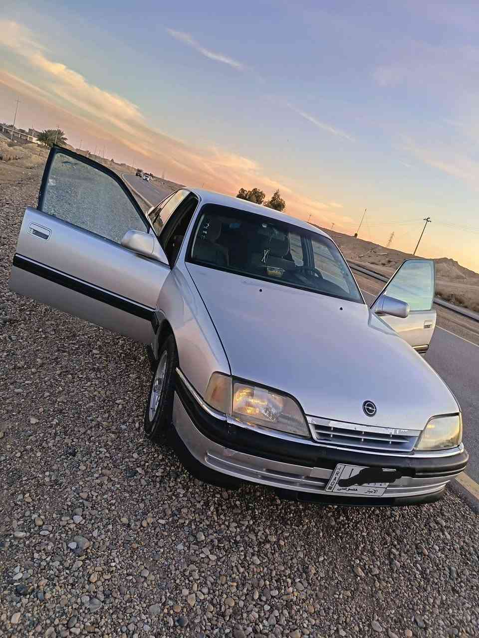 السلام عليكم اوميكه للبيع موديل ٩١ كير محرك جديد شرط 0773 448 1532
