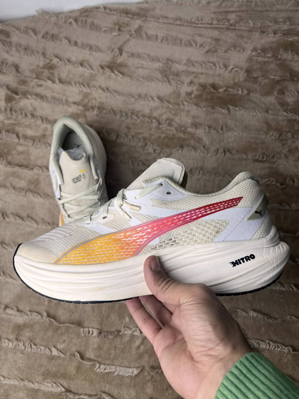 Puma nitro 3 
size  44.5(28.5cm) لون ابيض موديل 2024
قطعه اصليه نظافه 95%قطعه فوم عجينه  بي درع كاربون فايبر، وزن خفيف جم او كشخه السعر 40 الف دينار قفل بدون تعامل وبالعافيه علياخده يوجد توصيل للتواصل خاص


**إذا كنت صاحب هذا الإعلان وتريد حذفه لأي سبب، رجاءا أرسل رسالة إلى الدعم الفني**