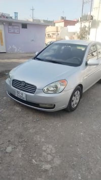 اكسنت 2008 كلين اني صاحبها السعر ٩٧ السياره حيل نضيفه  07515106057