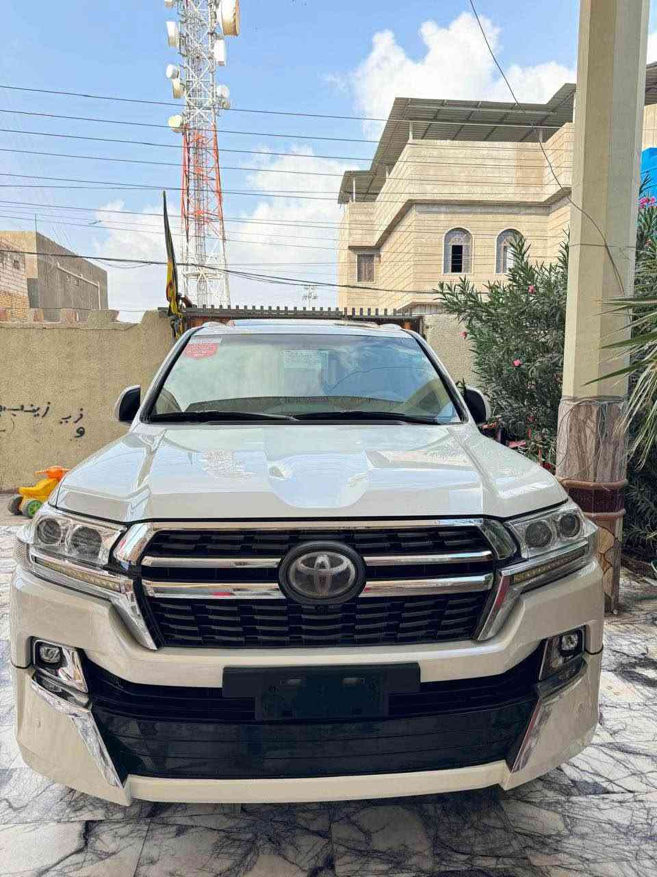 لاندكروز مديل 2017 كفاله عامه ما عده جاملغ الأمامي امقسم مكينه كير شرط كفاله 8 استندر تخم تاير حداده تبريد جاهزه سياره رقم بصره الجديد سنويه جديده سياره فول موصفات ساز كشنات جلد كهربائي مرايات شفط سياره جاهزه جديده كلش  سعر 425 ماشيه 96 مكان سياره البصره المدينه شراي يتصل *********** البصرة, العراق
