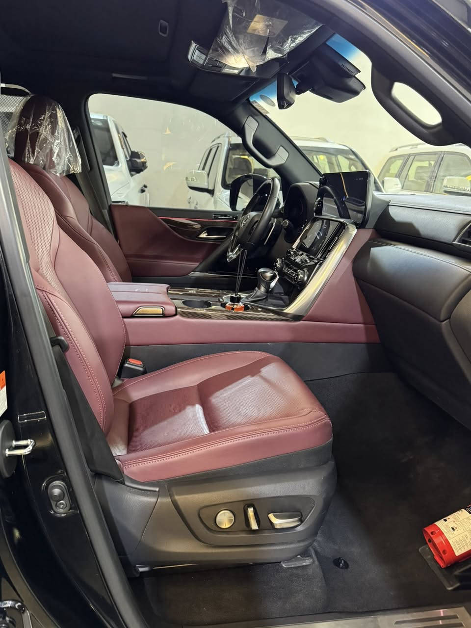 LX600  2023  TURBO    SPORT    BREMI
لئکزس

2023        أسود

داخل       أحمر

………………………………………………………………………………

مال      استغدام     شخصیة

کفالة    عامة

مابی    شي

مغلف      PPF 

جام      مضلل

………………………………………………………………………………..

مواصفات

25     سەماعە

ابواب     شفط

رادار     امامي

رادار   خت   شارع

داتاشو

7   راکب

تشغیل  عن  بعد

تريشات   بیلاد    

ویل     22    يوکوهامة

……………………………………………………………………………….

وارد        خليجي

بريمي       اصلي

………………………………………………………………………………..

ماشیة

30                          الالف

حقيقي               شرط

………………………………………………………………………………

مکان             اربيل

معرض           جوهر

………………………………………………………………………………..

الرقم          سليمانیة

        بأسمي     نفس      الیوم     الحول    بأسمك

……………………………………………………………………………….

                                       

***********

 (     واتس    اب    بي  )
