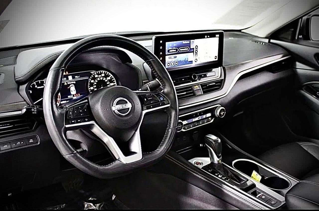 للبيع 

{التيما} موديل: 2023
لون نفطي
..
موصفات SL اعلا فئاة
كشنات تفئه اوستيرن تفئه 
1.  شاشه كبيره 
2.كامره360درجه
3. تحكمات استيرن
4.اتو هولد 
5.امرايه كهربائي
6.لايتات ليد
7. اربع تايرات جديد
8.سيرفز عام جديد شركه
9.سقف سلايت 
10.تشغيل بصمه+عن بعد
11.حساسات 360درجه
12.تبريد قطعتين
13.تحديد مسار 
14.رقم سنويه كله جديد 
تحويل ثاني يوم +بطاقه بانزين

‼️‼️‼️
ضرر سياره 
جامرلخ خلف سكن صبخ 
اوصندوق تبديل نفس لون فقط
مكان سياره كركوك

سعره 
192 $
بيها مجال للطيبين
استفسار صاحب سياره 
***********
موجود ماسنجر
لايوجد وتساب
