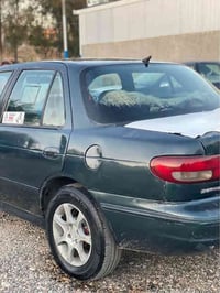 تةنها.     ١٠.     گةلا  كيا سيڤيا ١٩٩٤  جوار جام كارةباي  ٨ و بةخ  لي...