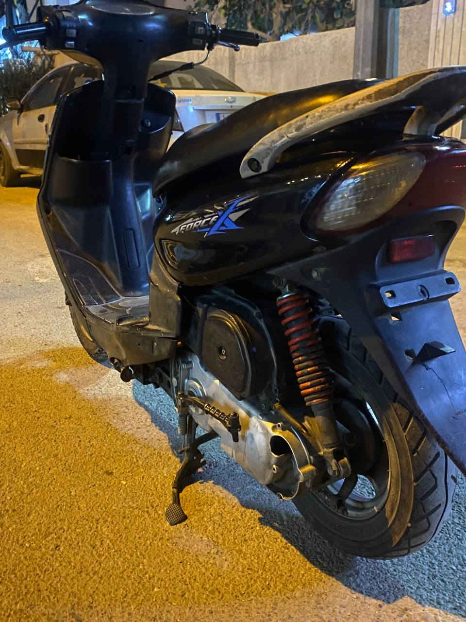 المواصفات /
دراجه حلوه نظيفه مكينه ناعمه شلعه ومعدل قويه كفرات كامله ونظيفه الدراجه نقصها كهربائيات شغاله نكره هندر مكاني الحريه
 السعر 275 وبيها مجال حك الجية 
الرقم  ***********
