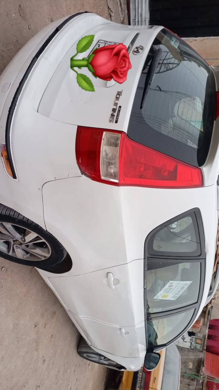 سلام عليكم انترا ستيشن 2012 رقمها بغداد مكينه 2000 المراوس باصفر حسب القناعه والبيع سعر 85 العنوان بغداد قرب بسمايه الاتصال ***********
