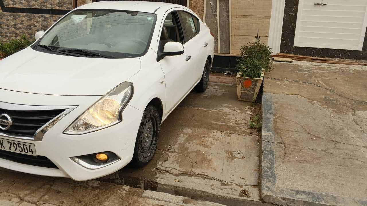 السلام عليكم نيسان صني موديل 2023 هندي رقم اربيل ماشيه 65 الف السياره مكفوله من الصبغ والبارد بيها فقط طخات بسيط جدا
مواصفات 
شاشه 
كامره دواره 
تحكم ستيرن فول
حساس خلفي 
مواصفات الصني المعروفه 
مكان السياره بغداد شارع فلسطين 
السعر 110 وبيها مجال بسيط
الاستفسار على الرقم 
***********
