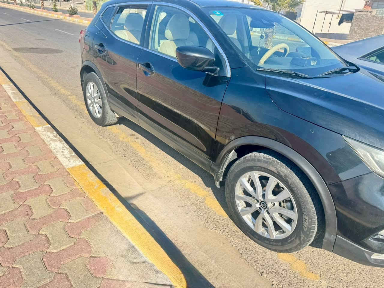 🚗 Nissan Rogue Sport 2021 – وارد أمريكي
🔹 الضرر: دعامية أمامية فقط
🔹 الأيرباكات: سترين
🔹 الممشى: 60 ألف مايل
🔹 المحرك: 4 سلندر 2000 سي سي

✨ المواصفات:
 • نظام النقطة العمياء
 • كاميرا محيطية 360°
 • حساسات أمامية وخلفية
 • توقف ذاتي عند الرجوع
 • نظام تحديد المسار
 • رادار أمامي
 • سياقة شبه ذاتية
 • 3 أنماط قيادة
 • شاشة معلومات
 • تبريد قطعتين
 • كشنات جلد
 • تحكم ستيرن جهتين
 • مثبت سرعة
 • كبح تلقائي للطوارئ

📍 الموقع: الأنبار – الرمادي
💰 السعر: 150
📞 رقم بغداد مميز
📩 التفاصيل على الخاص


**إذا كنت صاحب هذا الإعلان وتريد حذفه لأي سبب، رجاءا أرسل رسالة إلى الدعم الفني**