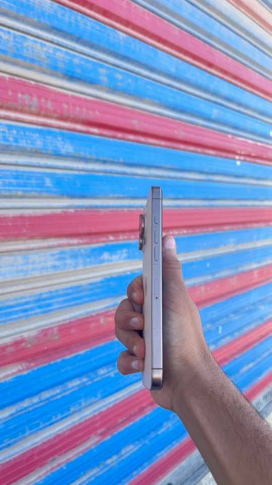 16 برو ماكس للبيع
ذاكرة 256
بطارية (92)🔋
لون مميز: صحراوي 
مبدل(شاشة 3 خيارات وظهر)
كلة شغال 
نظافتة 100/100
السعر:850 وبي مجال
العنوان: بغداد:مصفى الدورة 
للاتصال:***********
