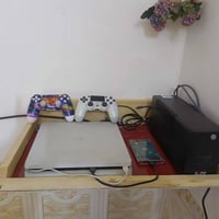 بلي فور للبيع ذاكره ٥٠٠ مهكر نضام ١١ وهارد خارجي ٥٠٠ گيگه جديد لوك ما ...