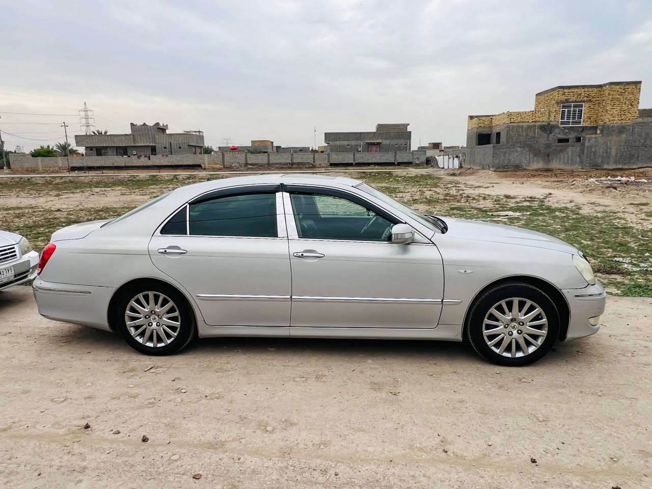 للبيع تيوتا ماجستا 2005  اصل
السعر 140 وبيها مجال
رقم سليمانيه  بسمي مداور ثاني يوم
سنويه نافذه لغاية 2028.
مكفوله من كص ورسميات
المواصفات:
5دكم السيارة فول فتحه.
✔️ محركها V8 الحجم 4300.
✔️ شاشه اعطال 
✔️ 3قطع بردات خلفيه + تحكمات خلفيه.
✔️ داخل جلد 
✔️ حداده + تايرات جدد.
✔️ تبريد امامي خلفي 3 قطع.
✔️ برده خلفيه كهرباء اصليه.
✔️ ثلاجه 
✔️ 5بصمات ابواب + بصمة تشغيل.
✔️ حساسات خلفيه + اماميه +كامره خلفيه 
✔️ مري ترحيب عند الاقتراب+اشاير بالمري.
✔️ ستيرن كهربائي
✔️ مري كهرباء
✔️ تحكم ستيرن+كروز تثبيت سرعه.
✔️ جنطه جكات كهرباء شفط.
وباقي المواصفات المعروفه لل5دكم.
السيارة تحوير نجف الجوه. الدشبول الامارات
العنوان🏡 بابل الحله
رقم الهاتف ***********
***********
