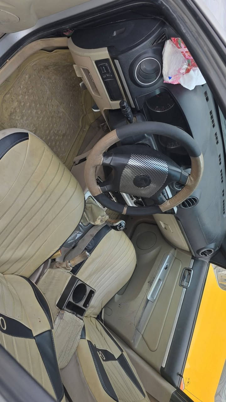 سي كي  موديل ١١ محرك وكير بشرط
تبريد وتدفئه وكهربائي كلها تمام 

سنويه ورقم جديد ورقم مسطره وهزه جديده 

السياره بأسمنه شرط التحويل وكاله

بيها تبديل حاملغ فقط بدون ضرر 

سياره داخل وخارج كدام العين شراي اتصل 

السعر ٣٨  وبيها مجال ***********

والسياره ترهم اقصاد السعر حسب المقدما وخاص ماارد عالماسنجر فقط اتصال ويه صاحب السياره مكلف بالنشر
