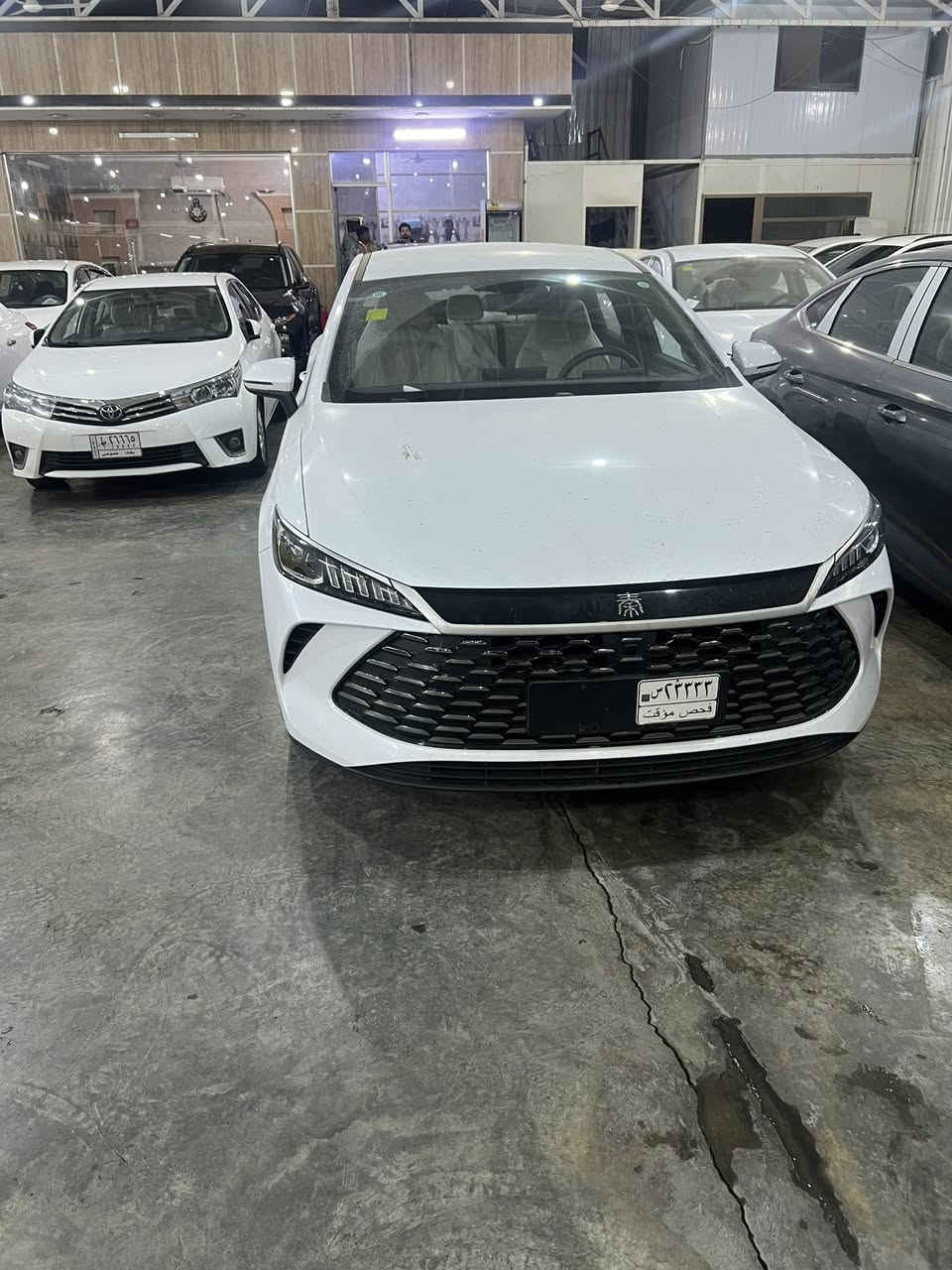 السلام عليكم 
جن بلاص  2025 ماشيه 1000 وشويه بعدها زيرو داخل ابيض كامل ملحقات سعرها 17.500 نهايتها 
***********
