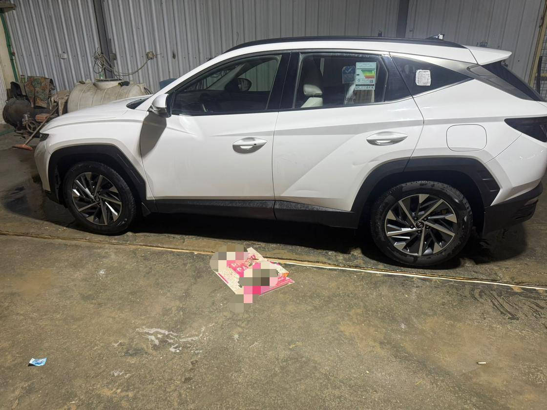 توسان 2023 خليجي كفاله عامه لاصبغ لا تبديل لا بارد فول عدا البانوراما جديده السياره او جاهزه رقم بغداد تحويل السعر 198 ورقه ***********
