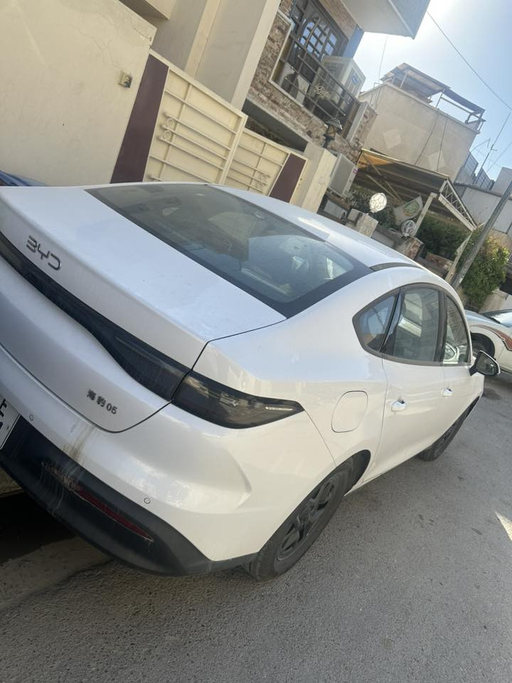 السلام عليكم بي واي دي سيل 5 زيرو ماشيه ٧٠٠ كيلو فقط حكً الترقيم رقم بغداد مترقمه قبل ٣ ايام بعدهي بتراب الشركه داخل ابيض فول مواصفات السعر١٢٢ ورقه وبيها مجال مكاني اليرموك ***********
