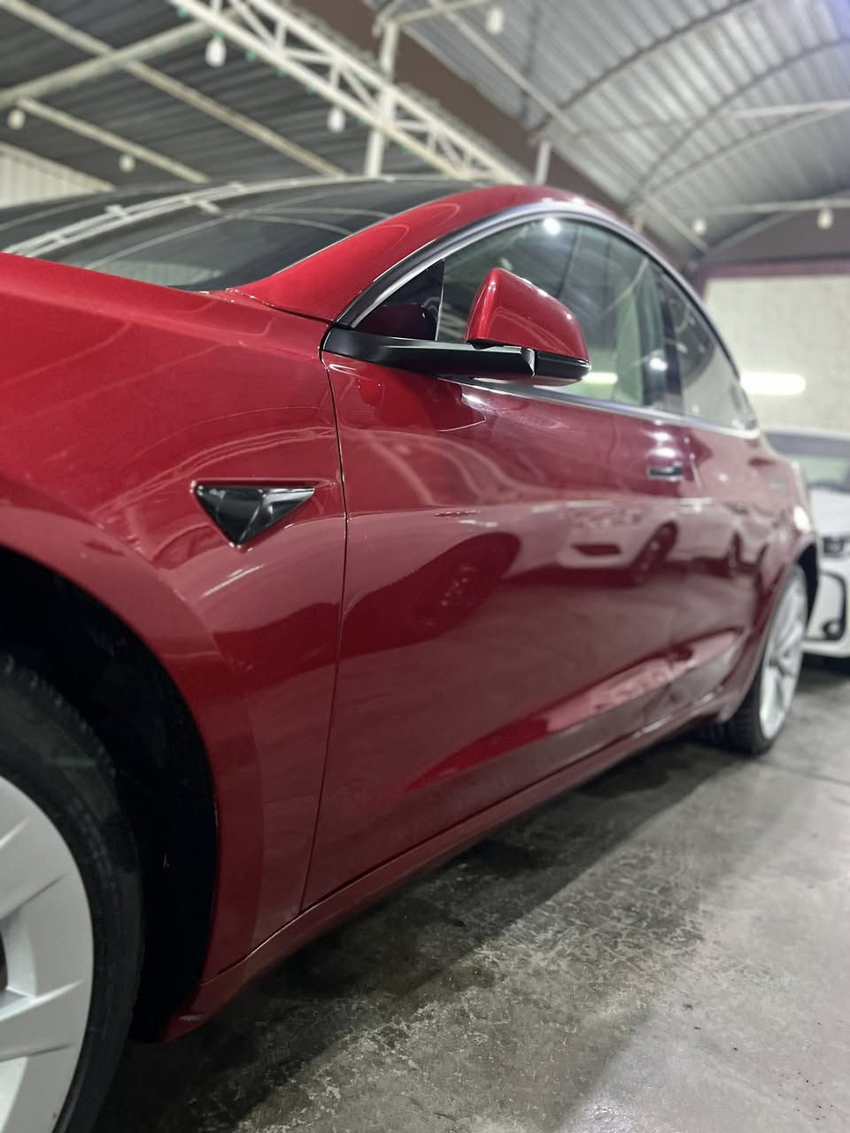 سلام عليكم
تيسلا 3 تك ماطور
موديل 2023
حادث موضح جاملغ خلفي قطعه وحده صبغ بدون ايرباك
ماشيه ٣٢ كيلو 
السياره اوف لاين مو اون لاين
مواصفات الفول مالتهه
داخل ابيض
شاشه جبيره
كشنات كهرباء وتدفئه 
هيتر ستيرن
سعر السياره 172 ورقه وبيها مجال
***********
