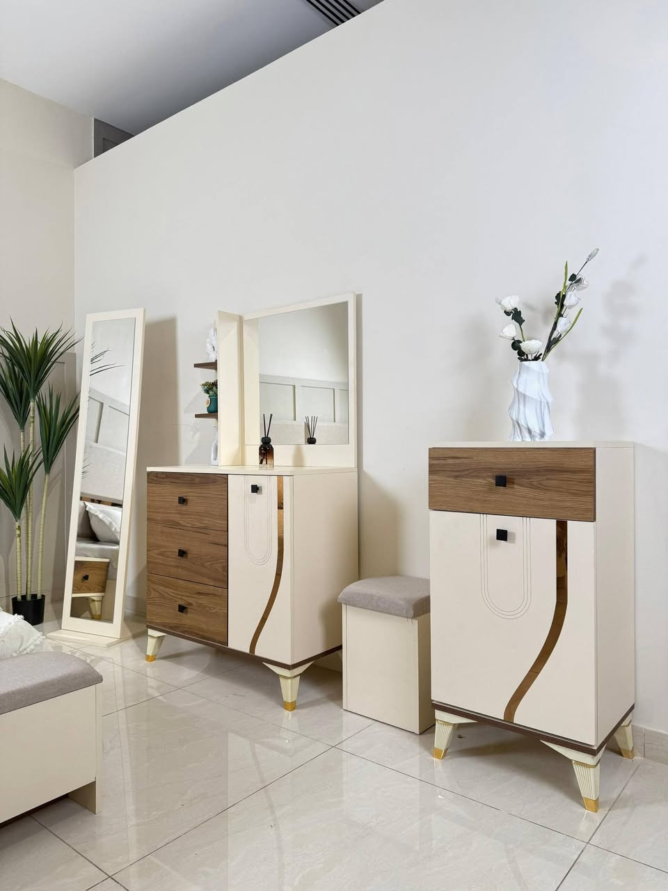 العنوان الرفاعي شارع الذهب 
#اشاره #الجميع


**إذا كنت صاحب هذا الإعلان وتريد حذفه لأي سبب، رجاءا أرسل رسالة إلى الدعم الفني**