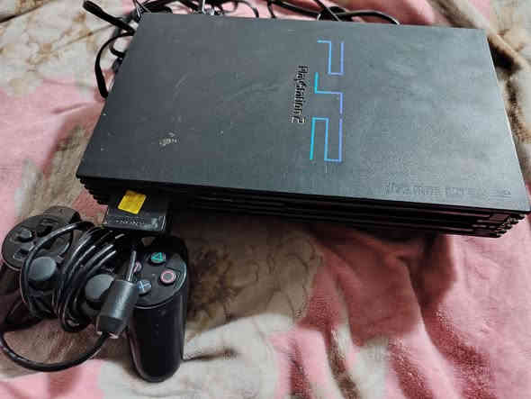 بلي 2 نضيف مامفتوح غراضة اصليه يدة وحدة اصلية واير اُصًلًيےّ كيبل اُصًلًيےّ وياه فلاش 32 كيكا وبي العاب وخزن وياه السعر 35 مكاني كربلاء *********** توصيل عِنـ.̷̷̸̷̐ـديّ  داخل كربلاء اجيبة الباب بيتك توصيل مجاني
