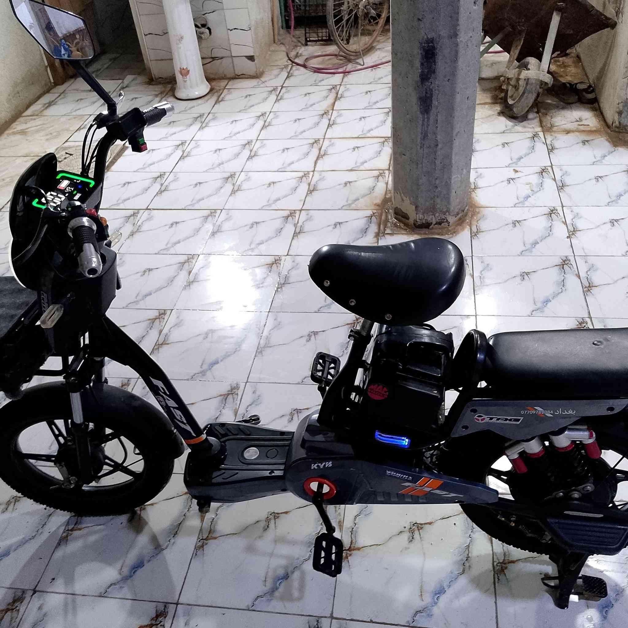 السلام عليكم
دراجه شحن 4 بطاريات 
مثبت السرعه 
4نمر
سرعه 73 حقيقي 
موديل 2025
السعر 350
او بيهه مجال
الستفسار 
*********** وتساب 
***********

