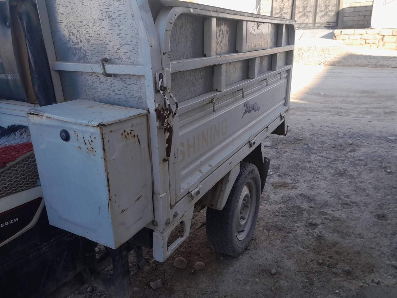 ستوته نضيفه للبيع مليون و ٣٠٠ وبيها مجال الشراي على هاذ الرقم ***********
