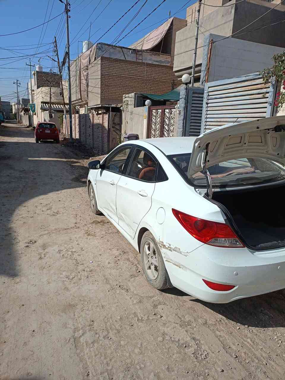 السلام عليكم اكسنت13 خليجي قطرتين للبيع محرك 1600 سنويه بسمي رقم بابل انكليزي هزه  جديده حله حي الصحه بالقرب من بيت المستشار الاتصال على الرقم *********** السعر 84 اوبي مجال
