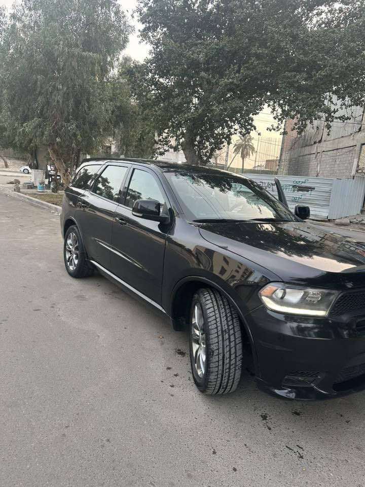 السلام عليكم 
للبيع دورنكو موديل 2020 رقم اربيل الجديد
محرك 6 سلندر 3600
السيارة حادثهه موضح بل سونار 
السعر 215 وبيها مجال
مكان بغداد اليرموك 
***********
