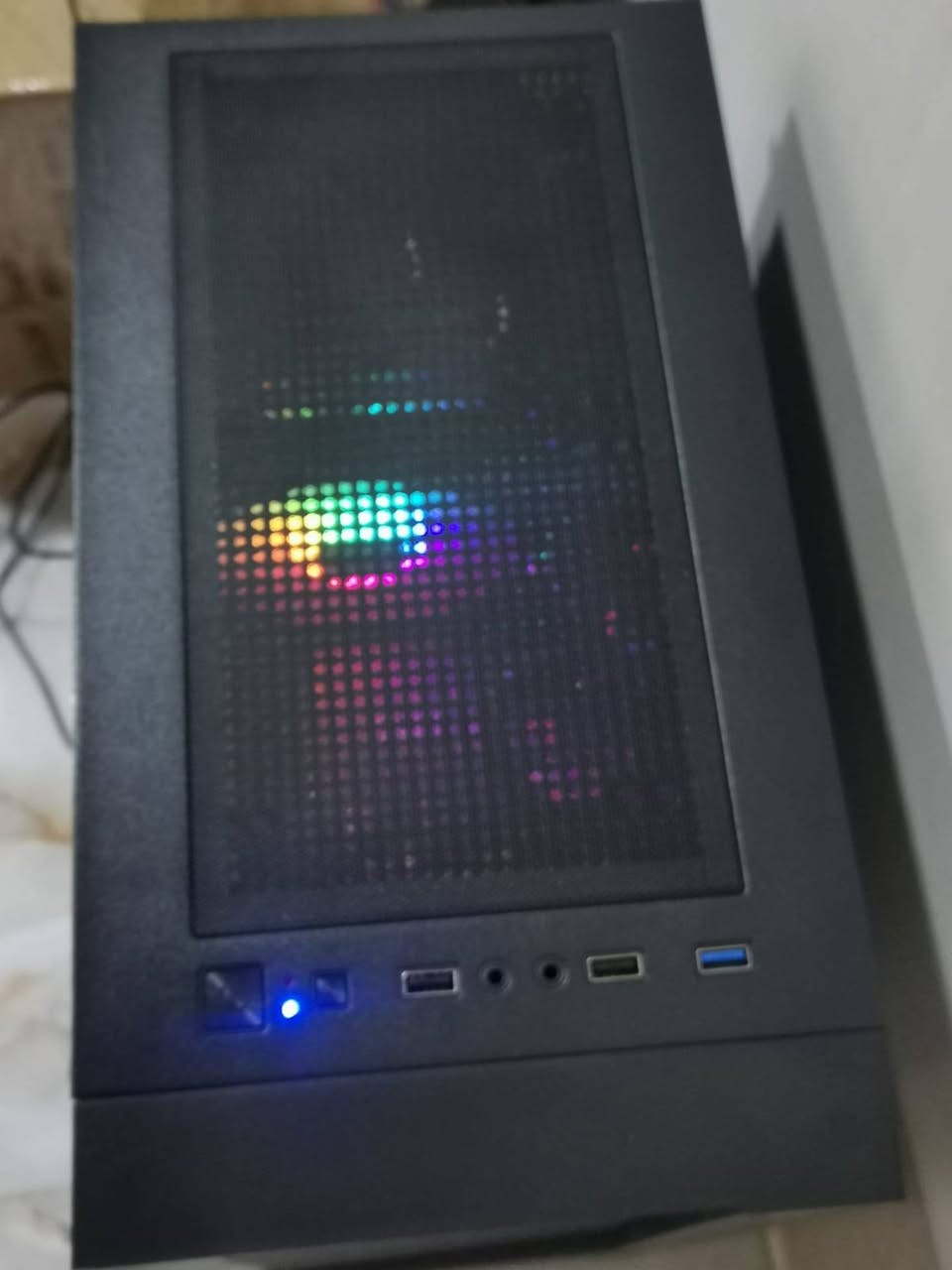 السلام عليكم
بيع مستعجل 
عندي تجميعة Pc للبيع 400 الف مع توصيل 
مواصفات:
Cpu Intel xeon (E5-2673 v3 2.40 GHz
GPU GTX 1060 3GB
M.B intel  X99-P3 DDR4
Power 650W 80+
RAM 16GB
SSD 256GB
HDD 500GB
HDD 500GB
Case Aero lite G77 Black
مع كيبورد وماوس هدية 
ملاحظة :فقط الكيس للبيع
متوفر توصيل لجميع محافظات 
تواصل خاص


**إذا كنت صاحب هذا الإعلان وتريد حذفه لأي سبب، رجاءا أرسل رسالة إلى الدعم الفني**