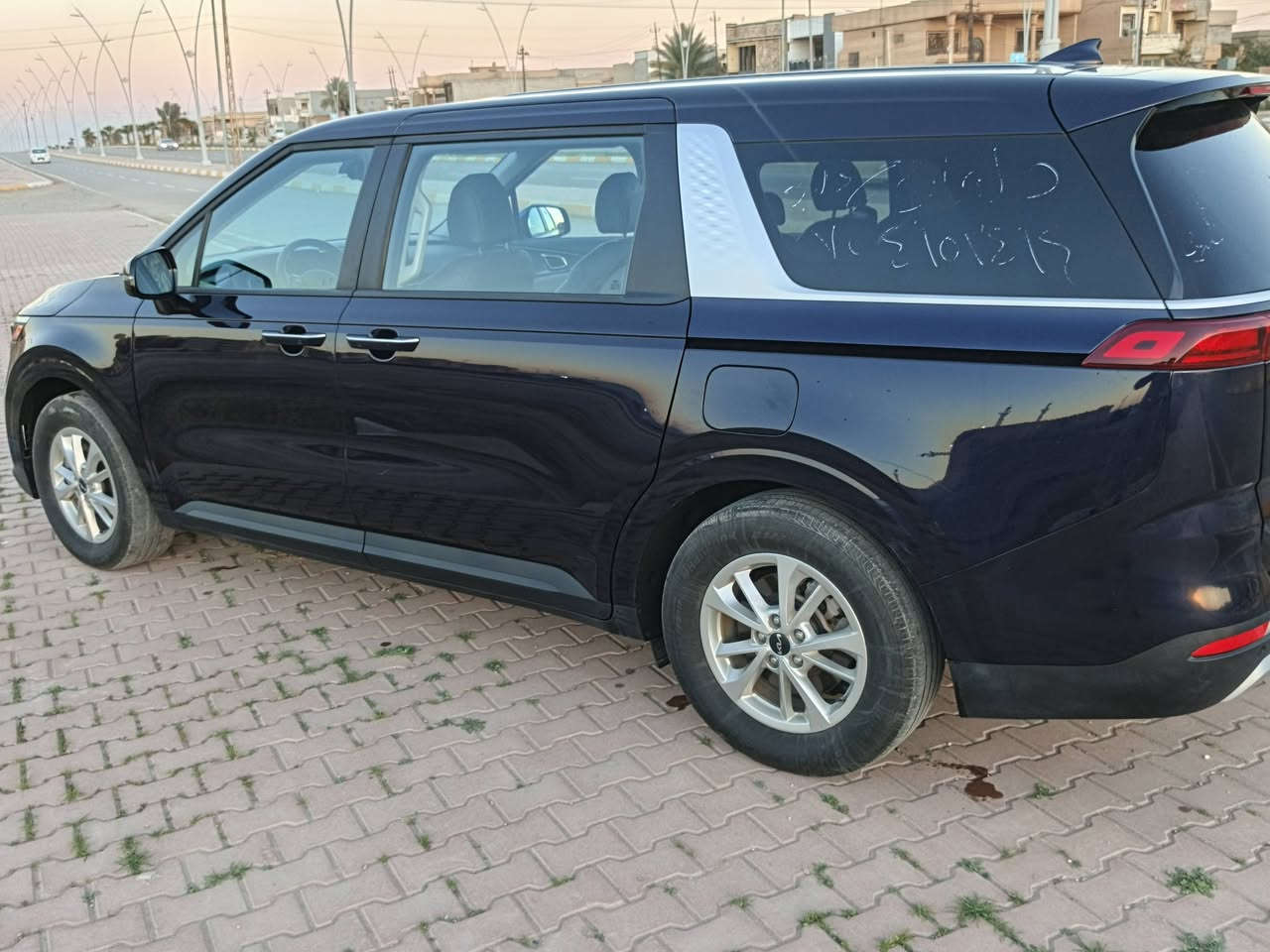 السلام عليكم
كيا كرنفال 2024 Lx
رقم اربيل اجره
حجم المحرك 3500 6سلندر
بصمه  شاشه 
كشنات جلد 
ابواب كهرباء
حساس خلفي
رادار امامي  توقف داتي 
رادار جانبي بل مري
تحديد مسار  سياقه ذاتيه 
تدفئه كشنات 
كشن كهرباء 
٨راكب ٣قطع تبريد 
حادث دعاميه فقط بدون صبغ
السعر 275وبيه مجال 
صور الحادث والسونار بالمنشور

‭ ‭0770 597 9306‬
