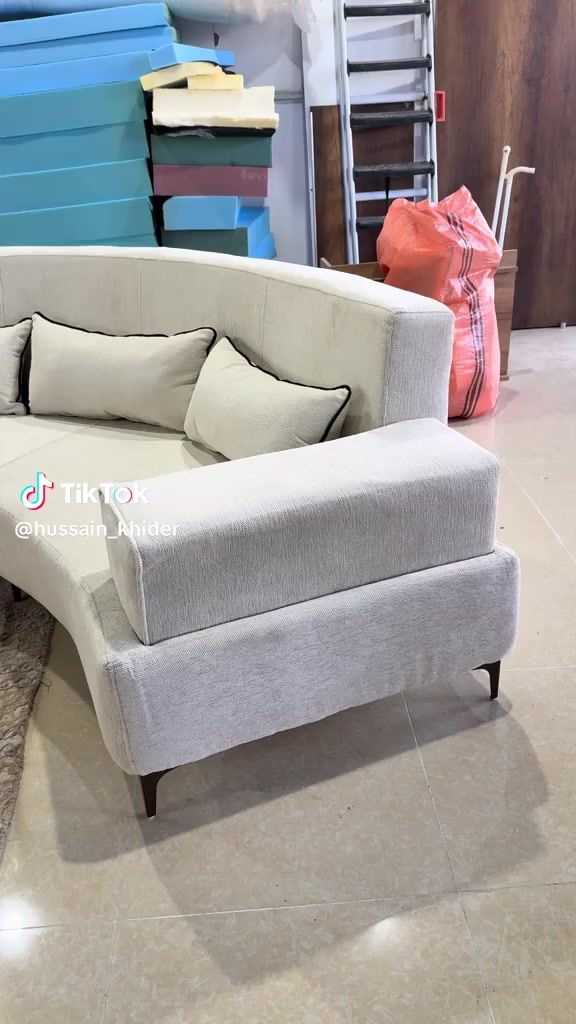 يا الله معمل ومعرض لتخم وديوان ديوان حسب طلب الزبون شغل درجة ولي ضمان للقماش ولخشب  بسعار مناسبه عنوانه لمسيب قرب معمل لسمنت لستفسار ***********
