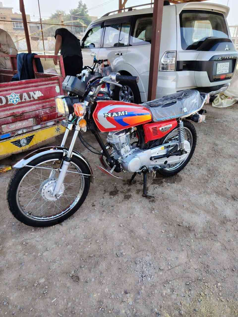 دراجه اوراق اوراق مديل //2010//
ما مفتوح محركه خير من الله دراجه ما متعوبه فقط مستخدمه من شغل للبيت السعر 975 بيهه مجال حك جيه 

***********
