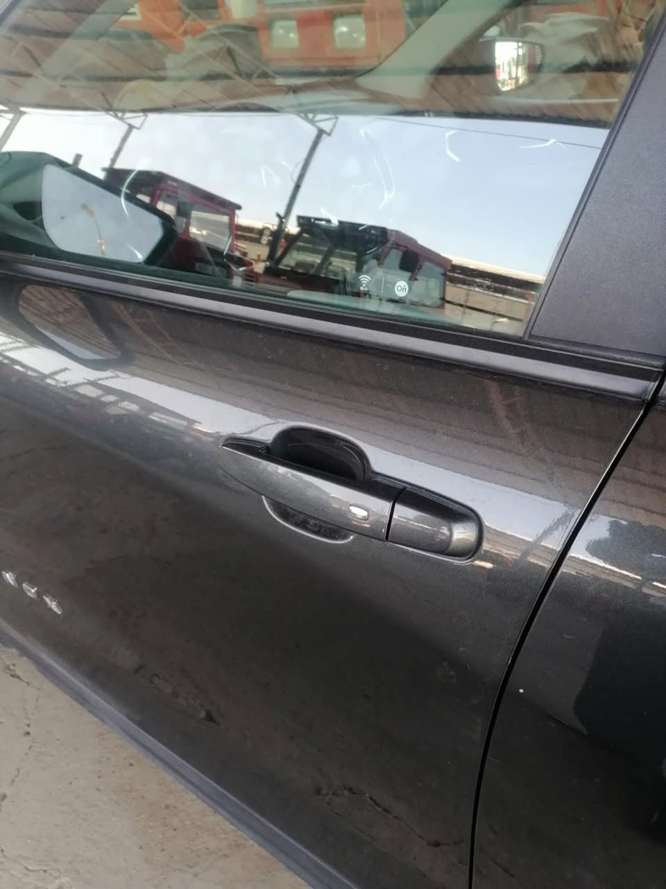 شوفرليت ايكونوكس 2021
رقم اربيل
ضررها جاملغ امامي مال سايق ومصبوغ
بصمة
شاشة ايباد
كرسي كهرباء
هند بريك دكمة
اطفاء ذاتي
رادار امامي
ويل كب
سكن امامي LED
تحكم ستيرن
كروس سرعة
Anti-skidمانع انزلاق
traction control بي وضعيات ثنين
بلوتوث
قطعتين تبريد
لدات اماميه
مكينه 1500 توربو
مكينة نضيفة ما بيها اي خلل
كير 6 نمر
١٦٥ مكانها الموصل
صور الحادث موجودة بالمنشور
الاتصال او الاستفسار عبر الواتس اب ***********
