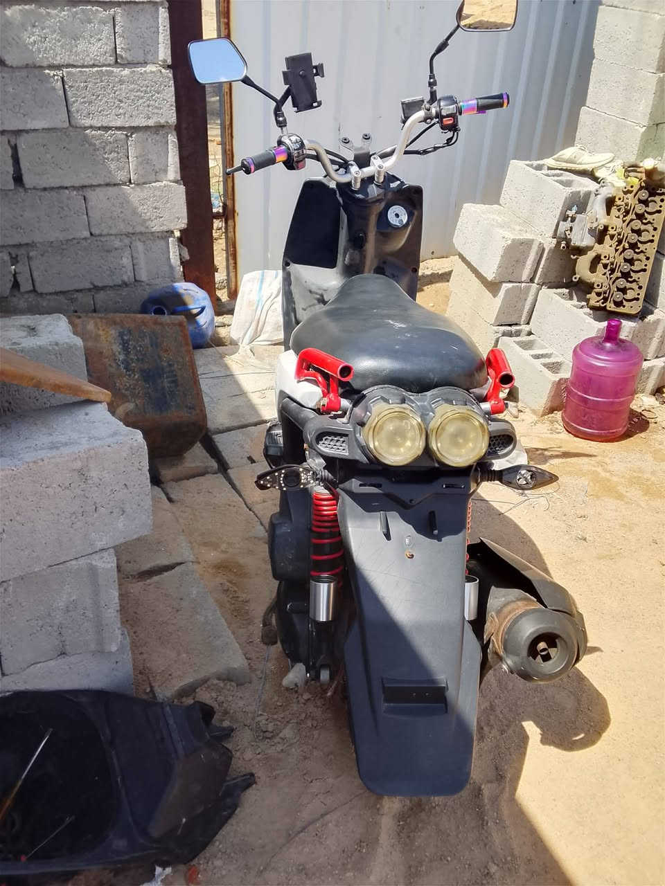 دراجة سكنس جبلي ونضيفة مكينة ماملعوب بيهة كاملة علة اخر حباية السعر 750وبيهة مجال 
للستفسار ***********
