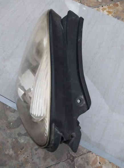 السلام عليكم                         
لايت كارنز خليجي صفحة اليسار كامل مع الكلوبات. 
للاستفسار :- بغداد/كراج الخالدي  ساحة الطيران / الشارع العريض 
ابو علي / ***********
