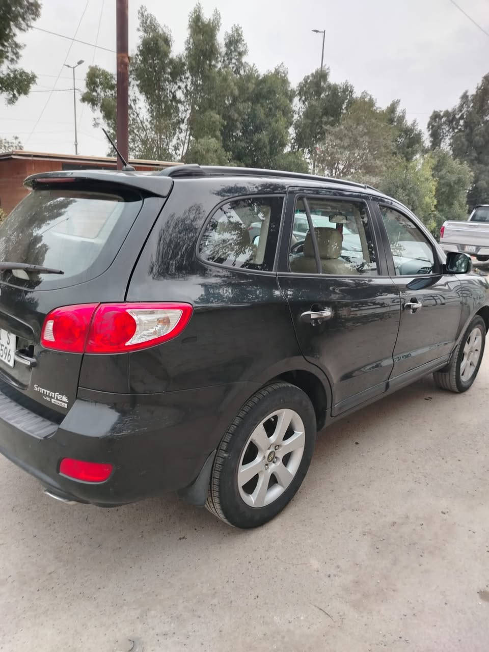 سلام عليكم كيا سنتافي موديل 9خليج سيارة مال جناي بيها قطعتين صبغ بدون دواخل رقم بغداد دولي ماشية 130 محرك 6 عنوان بغداد تقاطع دروس سعر 110 وبيهه مجال شي قليل حك جيه ***********
