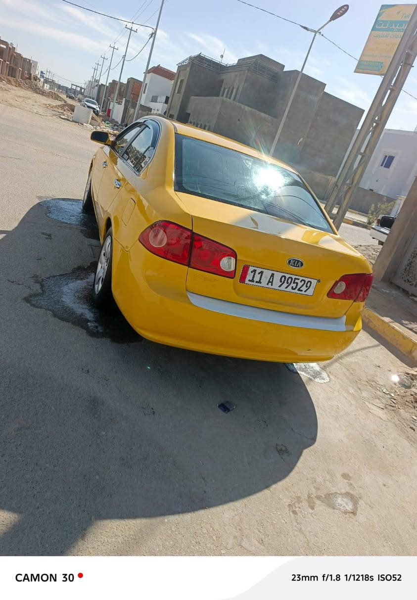 السلام عليكم
عيدكم مبارك 
اخوان اوبتيما امريكيه موديل 2008 
رقم بغداد تحويل ثاني يوم 
سياره خير من الله ناعمه وحلوه 
كير ومكينه حاله جيده 
دواخل جيس من فضل الله 
تبريد ثلج 
سعره 90 وبيه مجال حك جيه 
المكان سماوه جربوعيه
استفسار 
***********
