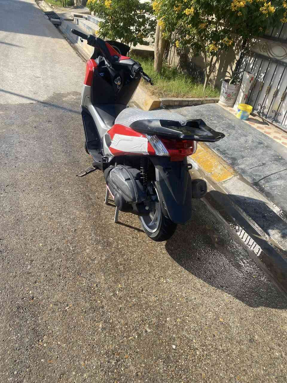 السلام عليكم دراجة Nmax كايمة المكينة خبطت مي ودهن وعداها ماكو كل نقص بيها يحتاجلها تجفين فقط العنوان ديالى بعقوبة السعر مليون و٢٠٠
***********

