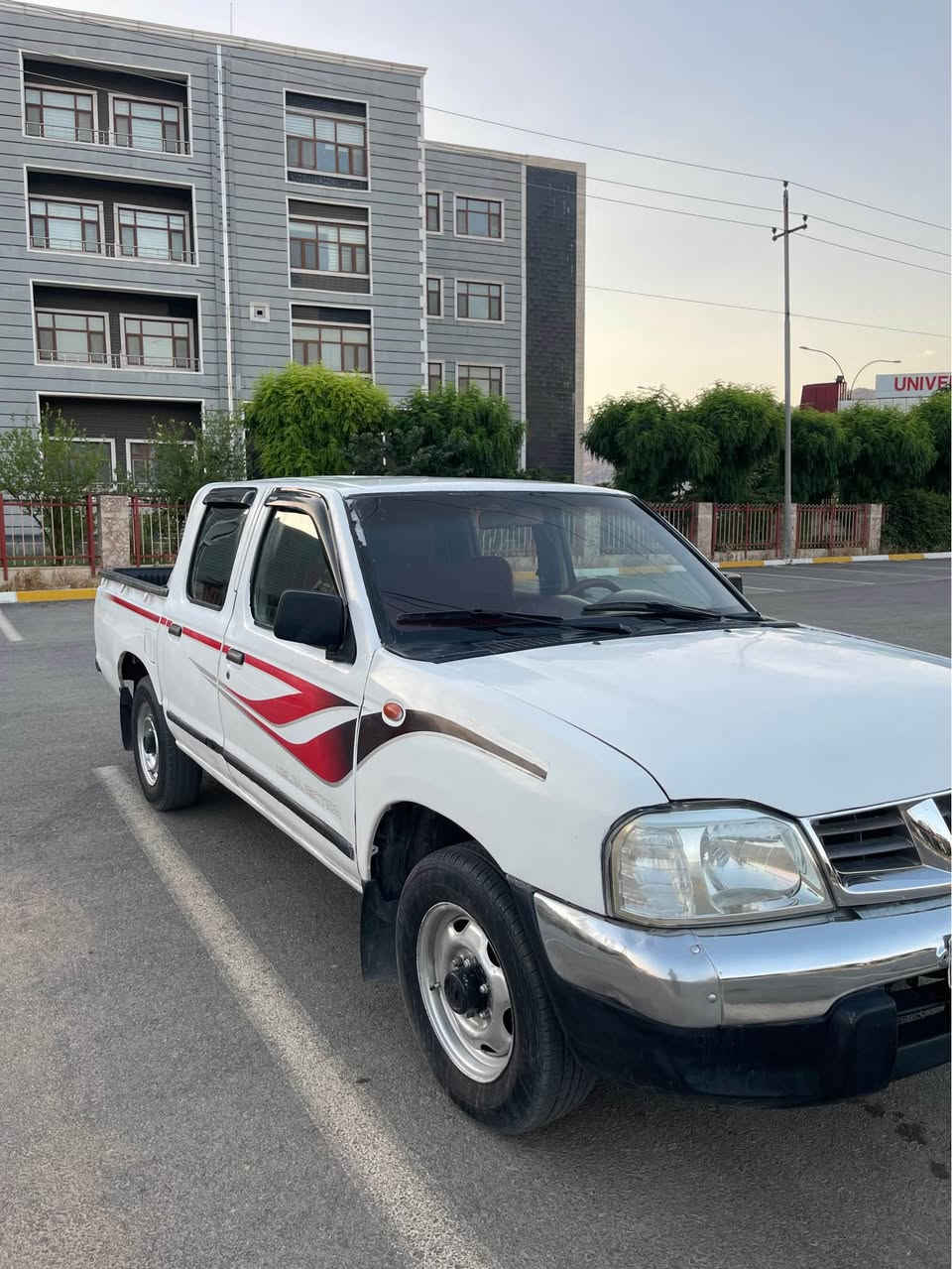 ***********_***********
نیسان مۆدێل ٢٠٠٨ ، مەکینە بەخ  ، ناو سور ، جام کارەبای ،  داخل بووی دوبەیە و لێزەرە ، دەبل گێچ و دەبڵ چەکمەجە ، دەحم و لێدراو و وەەرگەراوی نیە لەسەر دەقی شەریکە ماوەتەوە ، گێڕ و مەکینە و ئەکسلی بە شەرت ، توند و تۆڵی بەشەرت ، کەفالەتی مەدەنی و  حەرامی بەشەرت  ،سەیارەکە لە جوانی و پاکیدا نمونەیە نرخی ٥٩ گەلاو معامەلە  ، تکایە تەنها بۆ فرۆشتنە و  سەودامان نییە 
***********—*********** رانية, السليمانية
