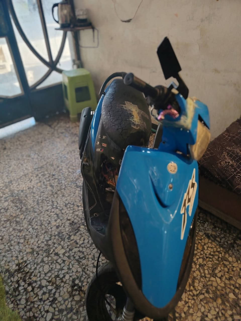 السلام عليكم شباب ماكس عدلة رياضي كفرات كلها بلادي بوشة 55 مزودة مو مجفتة نكره سلف وهندر بكل وكت يرادلهة ترتيب شوية السعر 450 وبيها مجال المكان علوة الرشيد قرب الاقواس بغداد ***********
