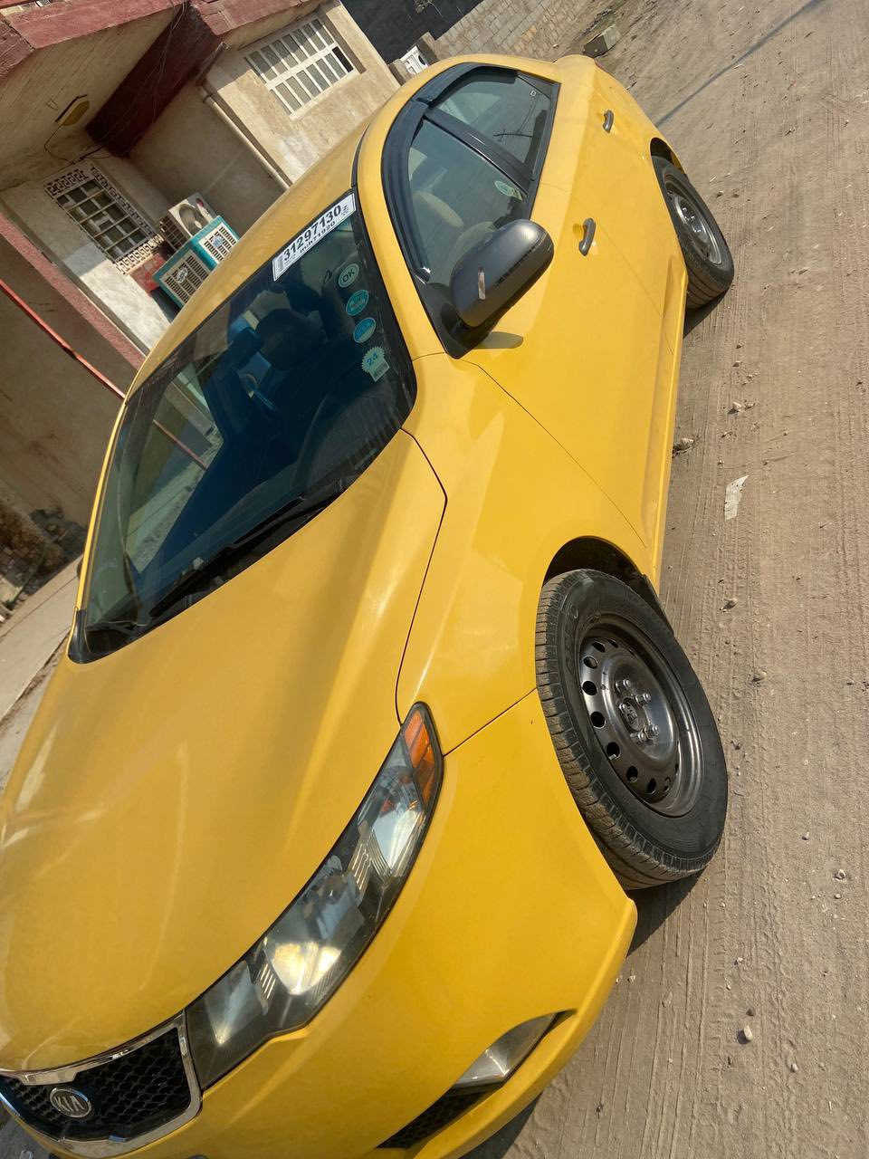 فورتي 2012
فول مواصفات 
حساس ضغط الاطارات
اشاره مرايه
تخم تاير
دوشمه وارضيات جديده
مكينه كير حداديه كفاله
تبريد منظومه كامله جديده ثلج
مكينه 2000
مصفره هيئه وغرامات
حادثه قطعه وحده قبق جنطه فقط
السعر 92وبيها مجال
***********
