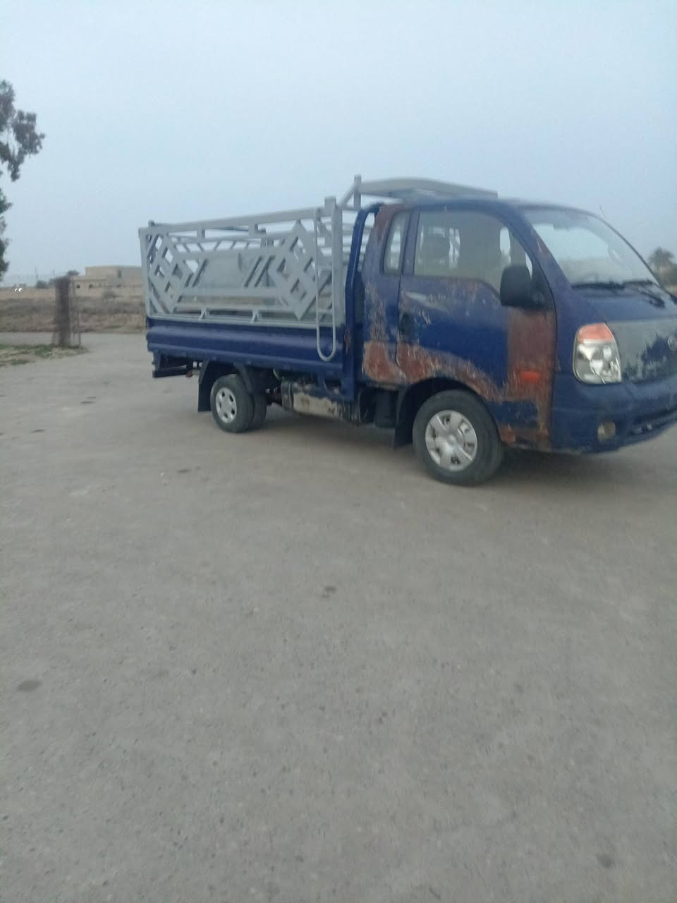 السلام عليكم كيا حبل موديل 8 نظيفه صدر جديد محرك شرط تايرات جدد المنان تكريت ***********
