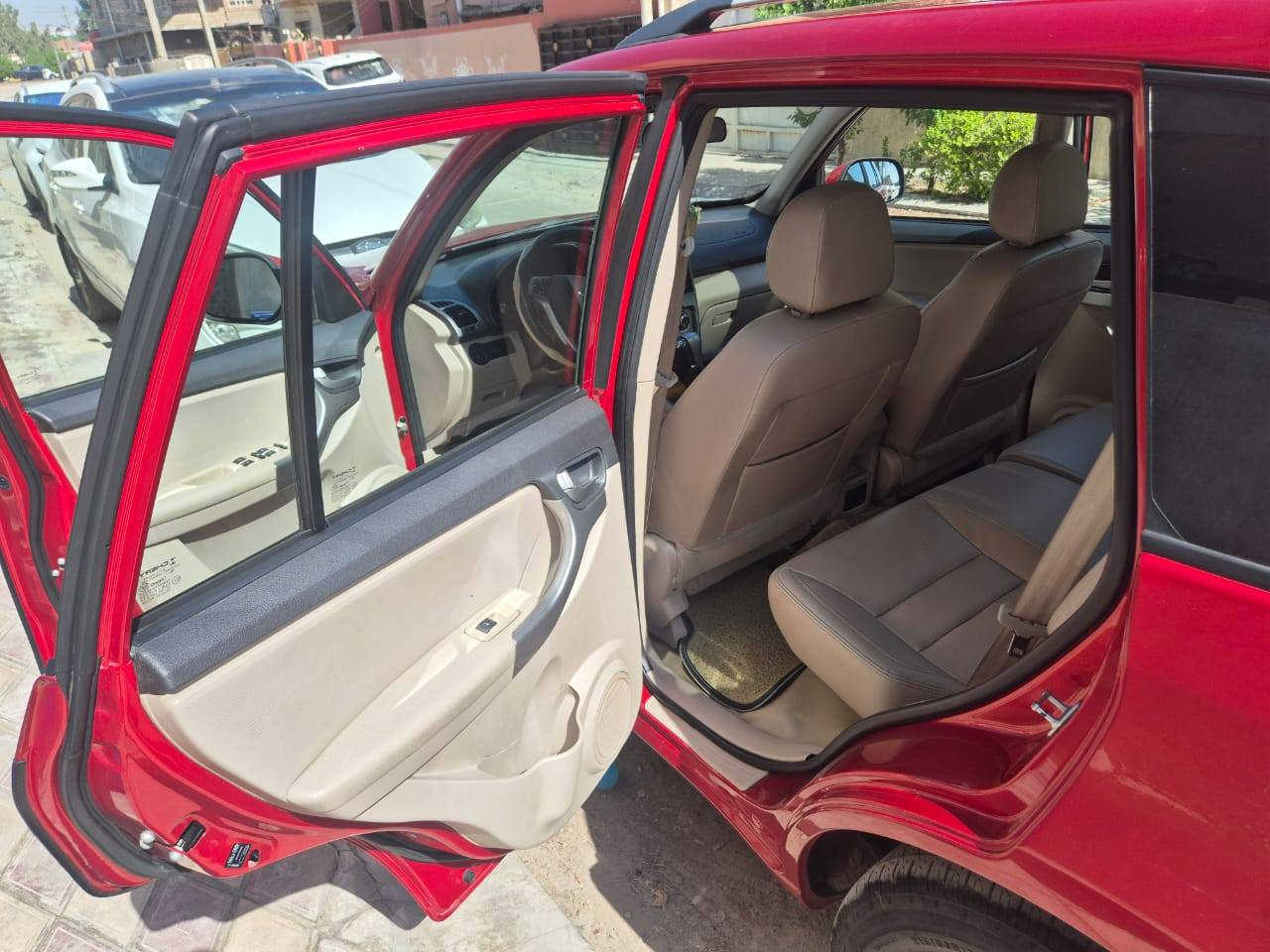 للبيع 🚗 شيري وكالة
موديل 2018 بعدهي بالضمان صيانة وتبديل زيت
كفالة عامة ( عدا شخوط بسيطة موضحة بالصور فقط )
السيارة نظيفة جداً استعمال شخصي
فول مواصفات 
📍 الموقع: البياع
💰 السعر:110
📞 الاتصال:***********
