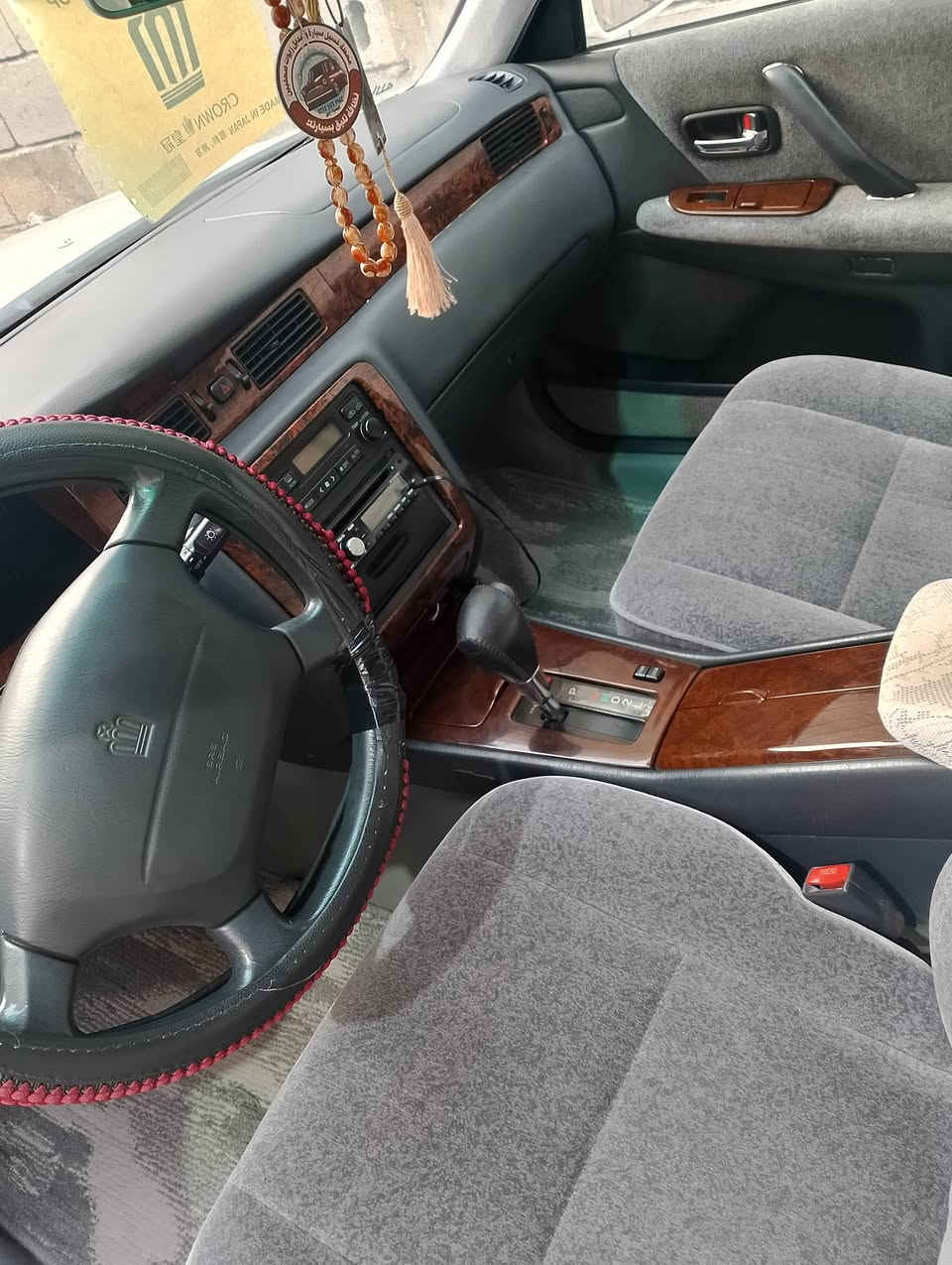 للبيع رأس ثور بالكارتون نضيف كلش كفاله سياره بسمي سنويه لل30 رقم نكليزي مكينه 3000 نضيفه بالكارتون حداديه تخم تاير سياره نضيفه كلش
***********
