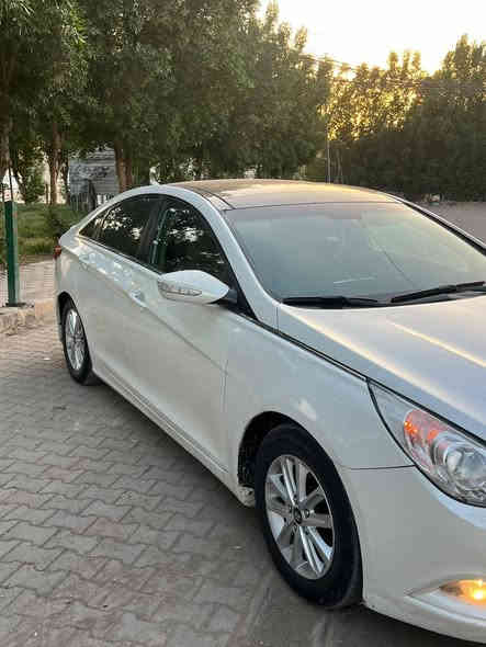 السلام عليكم 
سوناتا 2010  خليجي فول 1/1 عدا البصمه  
محرك 2400 دوش رقم أربيل سنويه صارله منتهيه 6 اشهر 
كشن كهربائي بنراما 
حداديه جديدهً تخم تاير جديد
بيع او مراوس حسب القناعه  بيه قطعه وحده صبغ والباقي كفاله من الضربه 
السعر 113 وبيه مجال 
للاستفسار ***********
(مكلف بالنشر)
