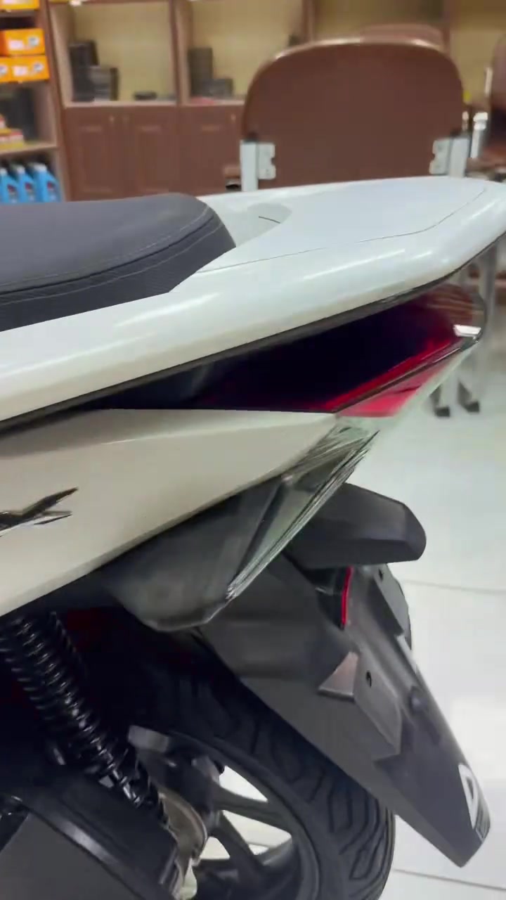 سلام عليكم دراجة وكالة pcx جيل الثالث🔥
***********

