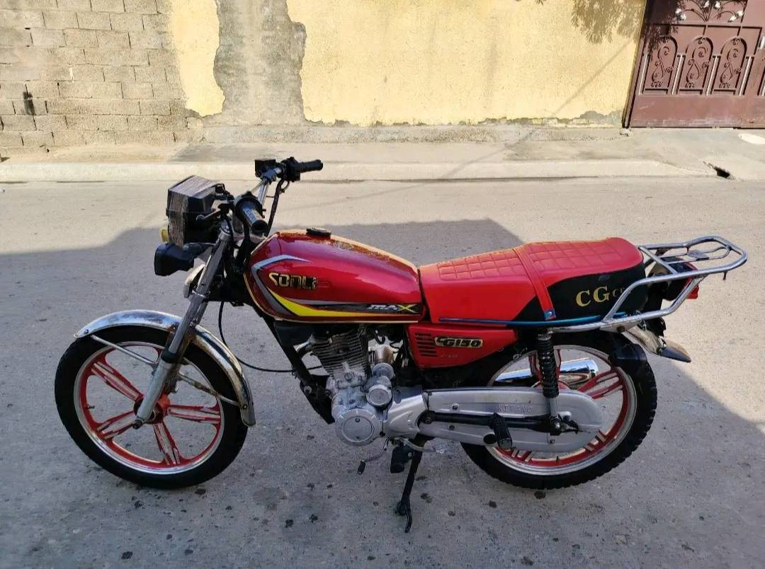 سلام علكيم
دراجه سيفان 5 كير  مديل 2024  محرك 200 cc  دراجه سلف و هندر كامله ما بيها نقص بس هورن دراجه نضيفه مثل ما موضح بل صور و المقطع  مكفوله مكينه و كهربائيات تجي تكلب وبراحتك بعد 
مكاني بغداد حي البتول 
رقم : ***********
السعر : 650 وبيها مجال و تدلل
