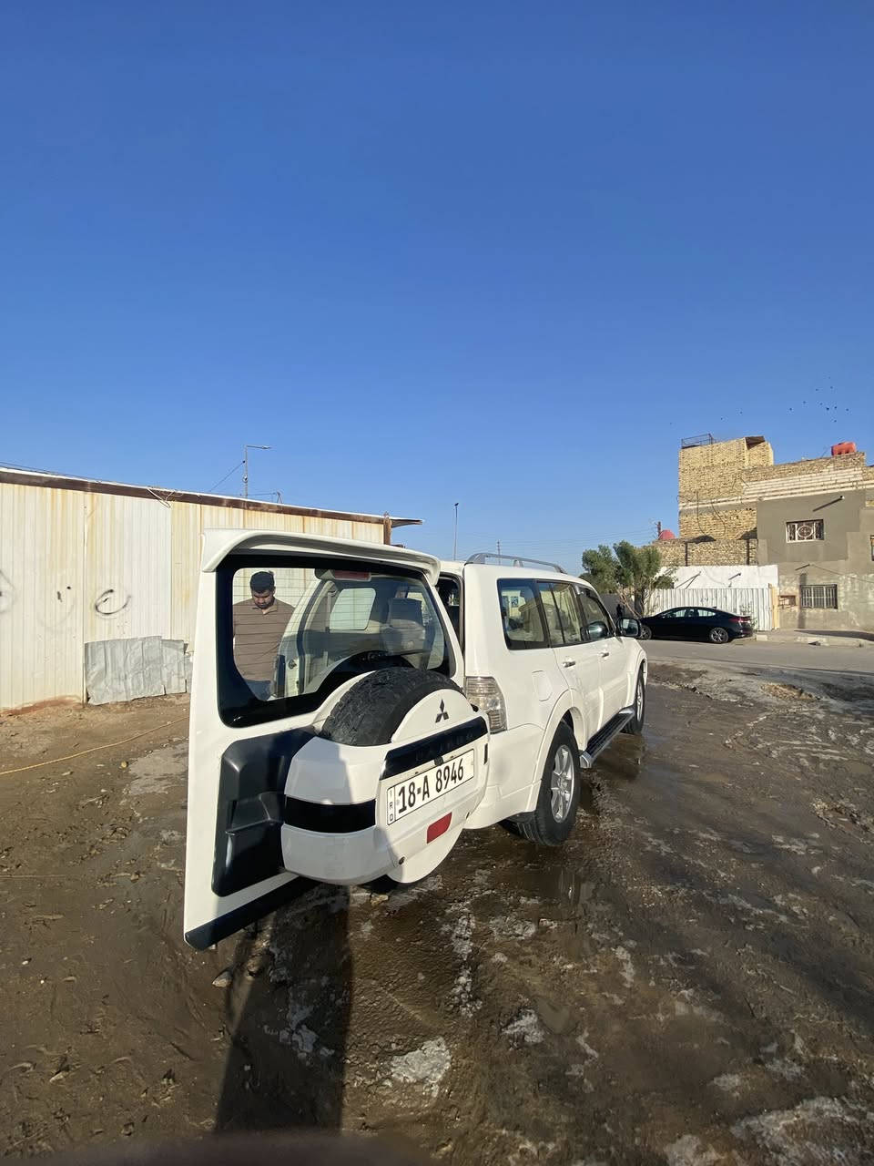 باجيرو ٢٠٠٨ 
اللون ابيض ثلجي 
مكينه٣٠٠٠
كفاله عامه  عدا بارد قليل 
عليها ادامه كامله ع منضومت الاحتراق  حداديه ٩٠٪؜
مري شفط  اشارت ترحيب
تبريد ٣ قطع 
رقم بابل  
 المكان ديوانيه
٠٧٨٨ ٠٠٣ ١٧٧٩
