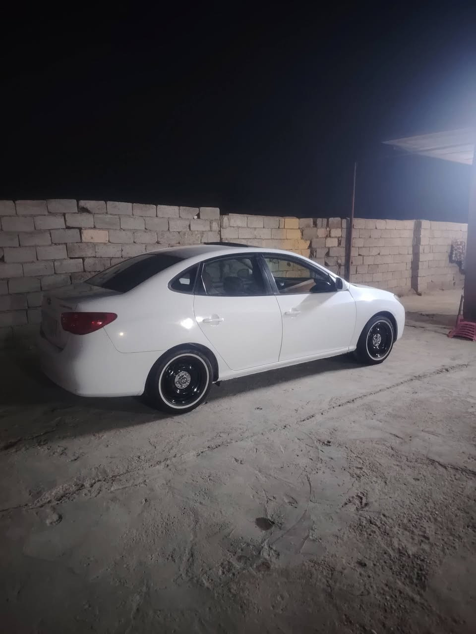 السلام عليكم لنتره موديل 2009 بيهه ربع قطع صبغ بدون دون داخل تبريد شقال صدرهه زين لسعر 108 وبيهه مجال قليل *********** لمكان بابل جبله
