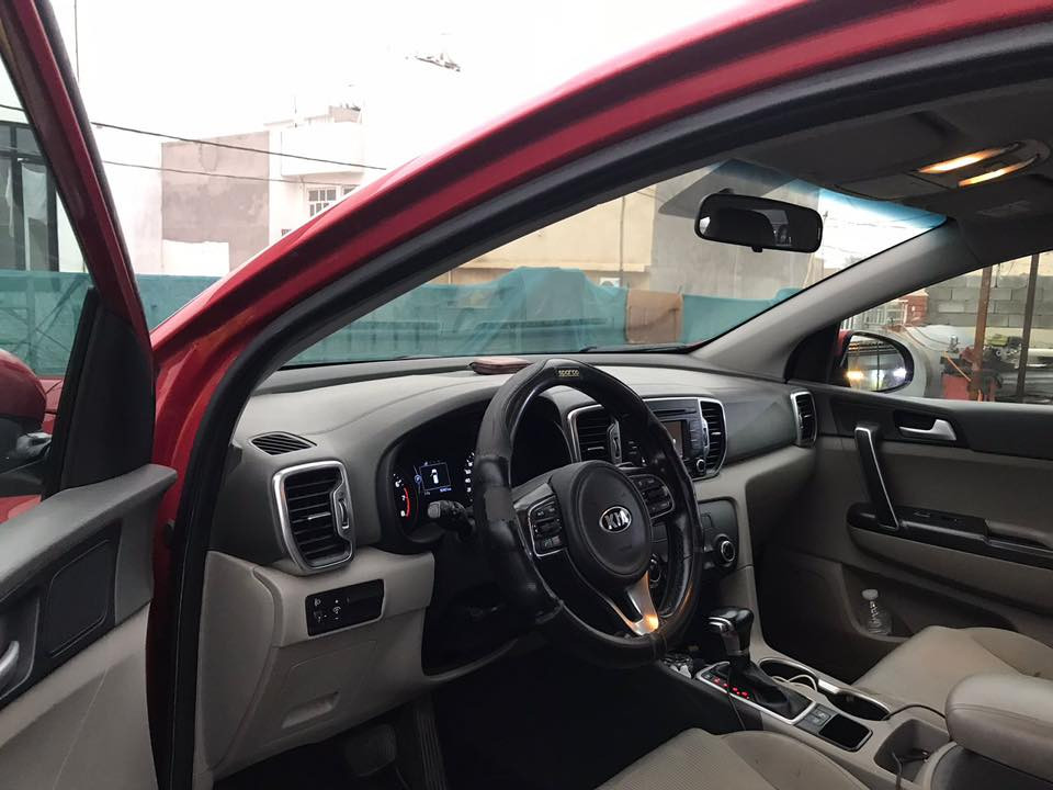 السلام عليكم 
سبورتج 2017 خليجي للبيع 
ماشية 90 ألف كم 
رقمها بغداد دولي بسمي  
السونار بالمنشور السيارة بيها رصعة بداية القمارة بسيطة جدا مؤشرة السيارة بدون صبغ وبدون تبديل 
مكانها ديالى التحرير 
170 وبيها مجال 
للاستفسار الاتصال على ***********
